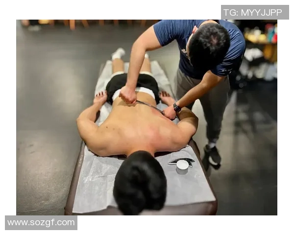 足球球星筋膜刀助力运动恢复探索科学训练与健康新趋势